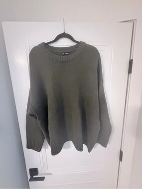 GAP Olive Green Crewneck Sweater